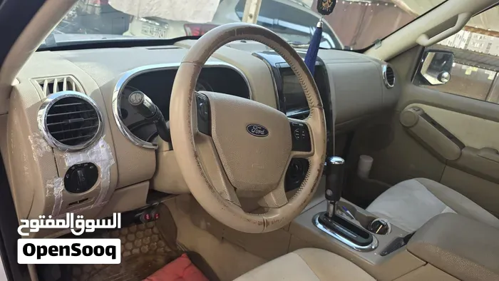Ford Explorer 2010 photo 3