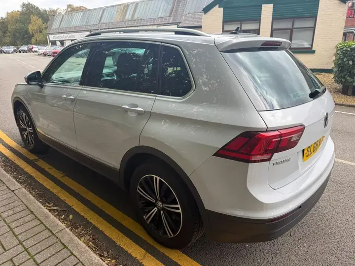 Volkswagen Tiguan 2018 photo 3