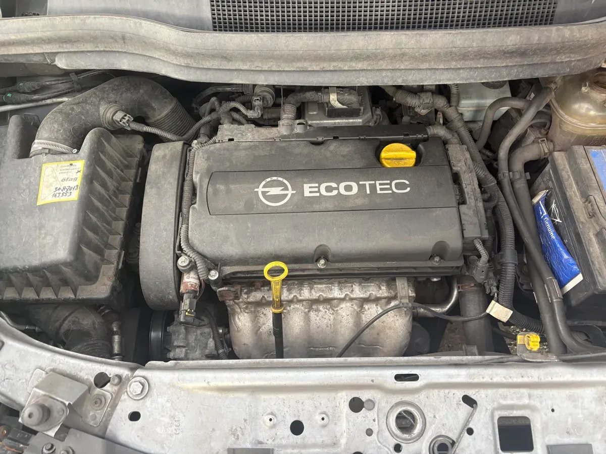 Opel Zafira 2011 photo 3