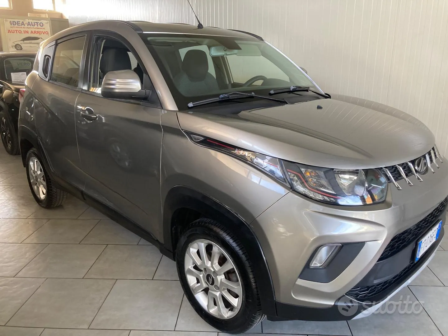 Mahindra Kuv100 2019 photo 4