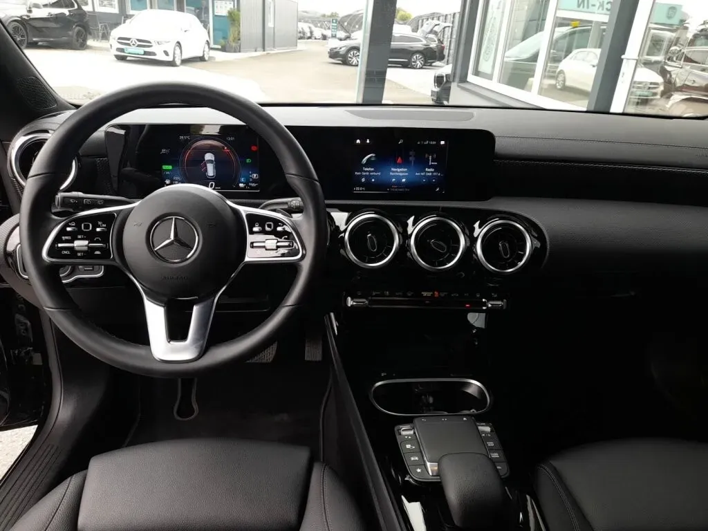 Mercedes-Benz Cla 2023 photo 3