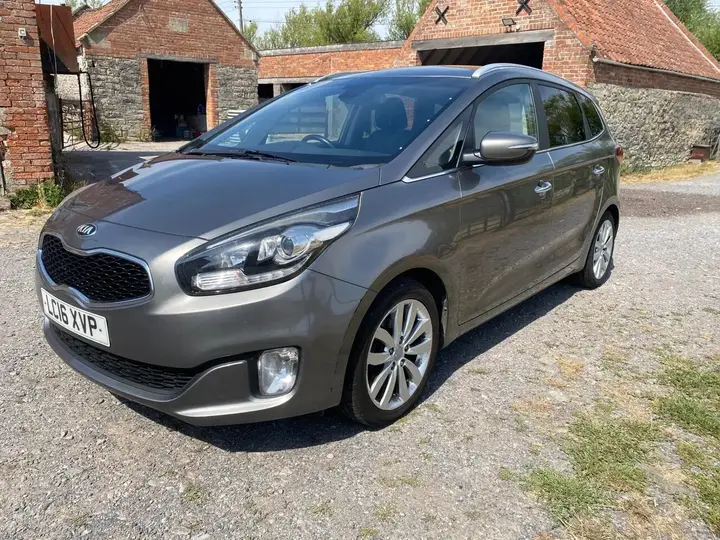 Kia Carens 2016 photo 3