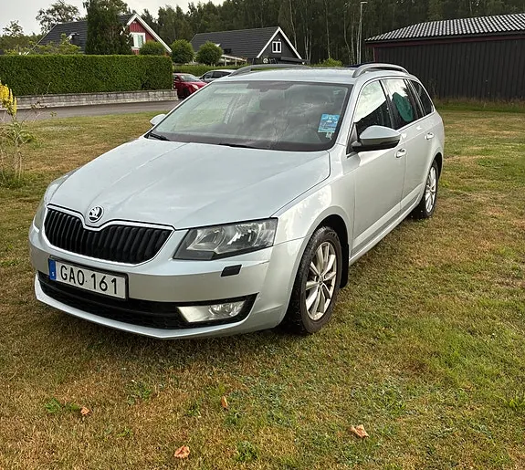 Skoda Octavia 2015 photo 2
