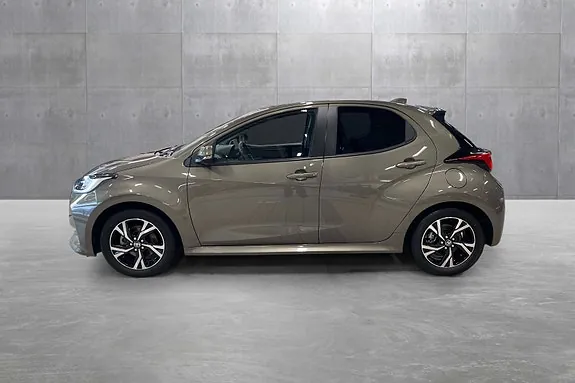 Toyota Yaris 2024 photo 2