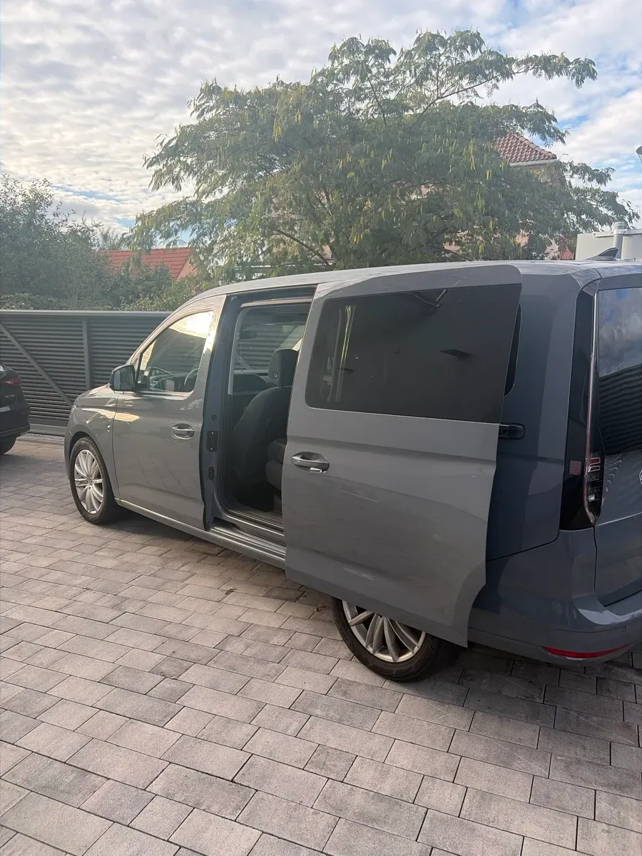 Volkswagen Caddy 2023 photo 2