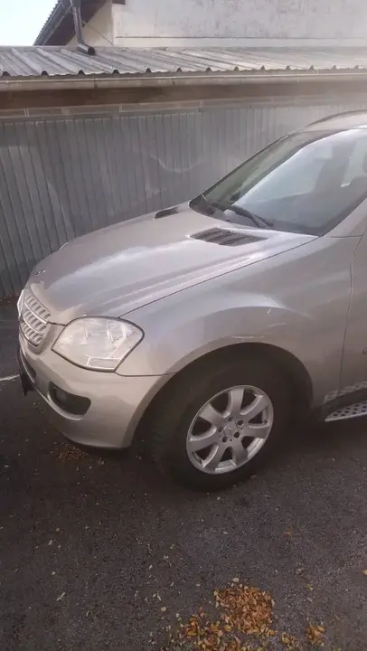 Mercedes-Benz M-Class 2006 photo 3