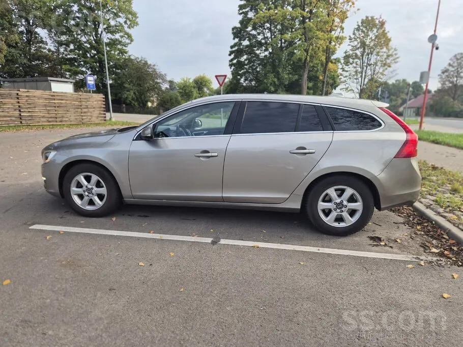 Volvo V60 2014 photo 5