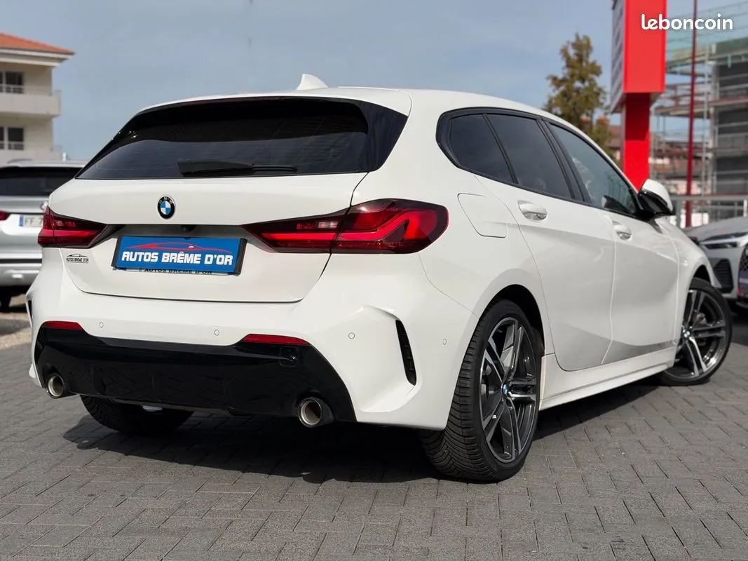 BMW 1 Series 2022 photo 2