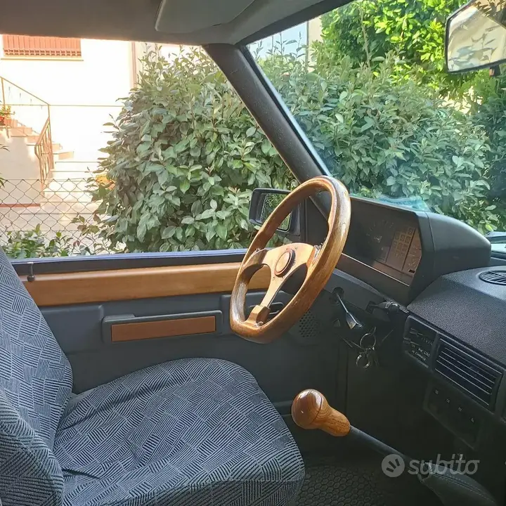 Land Rover Range Rover 1985 photo 3