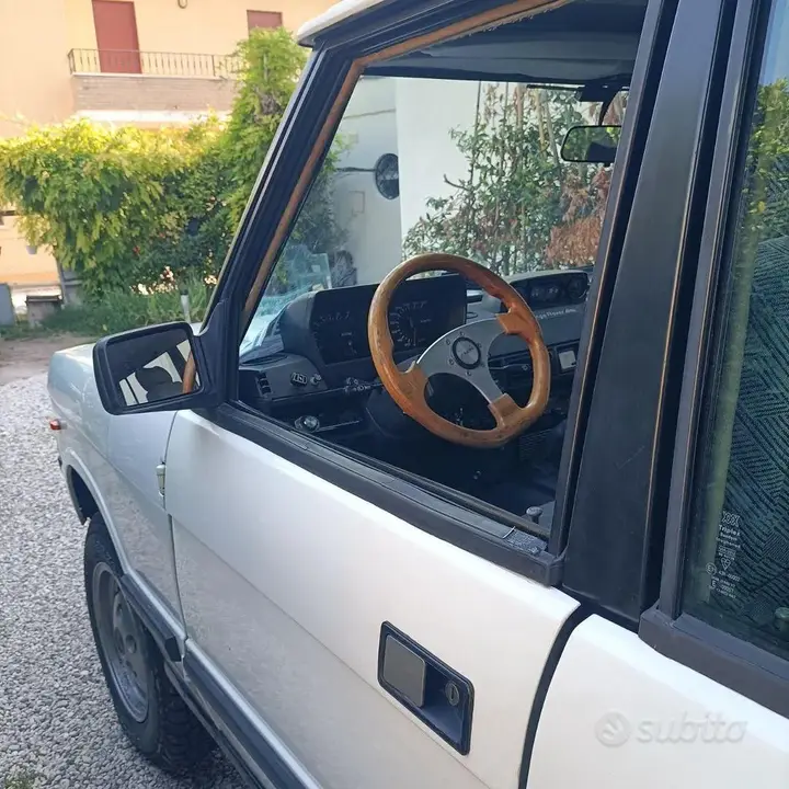 Land Rover Range Rover 1985 photo 2