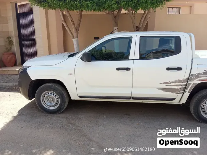 Mitsubishi L200 2025 photo 2