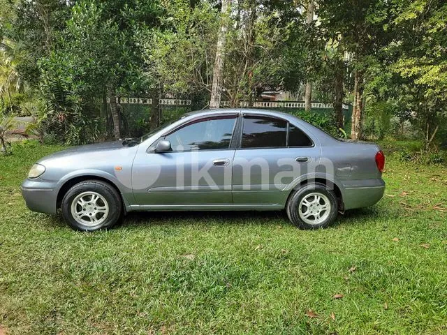 Nissan Sunny 2004 photo 2