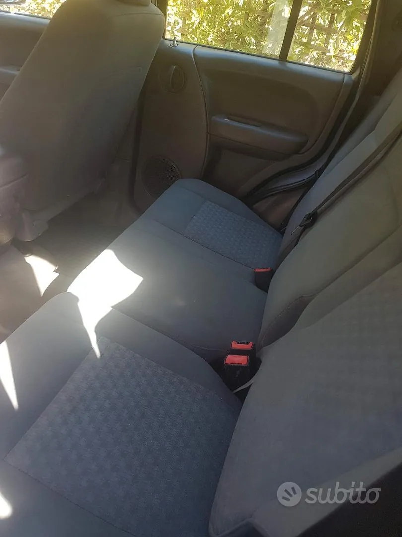 Jeep Cherokee 2009 photo 5