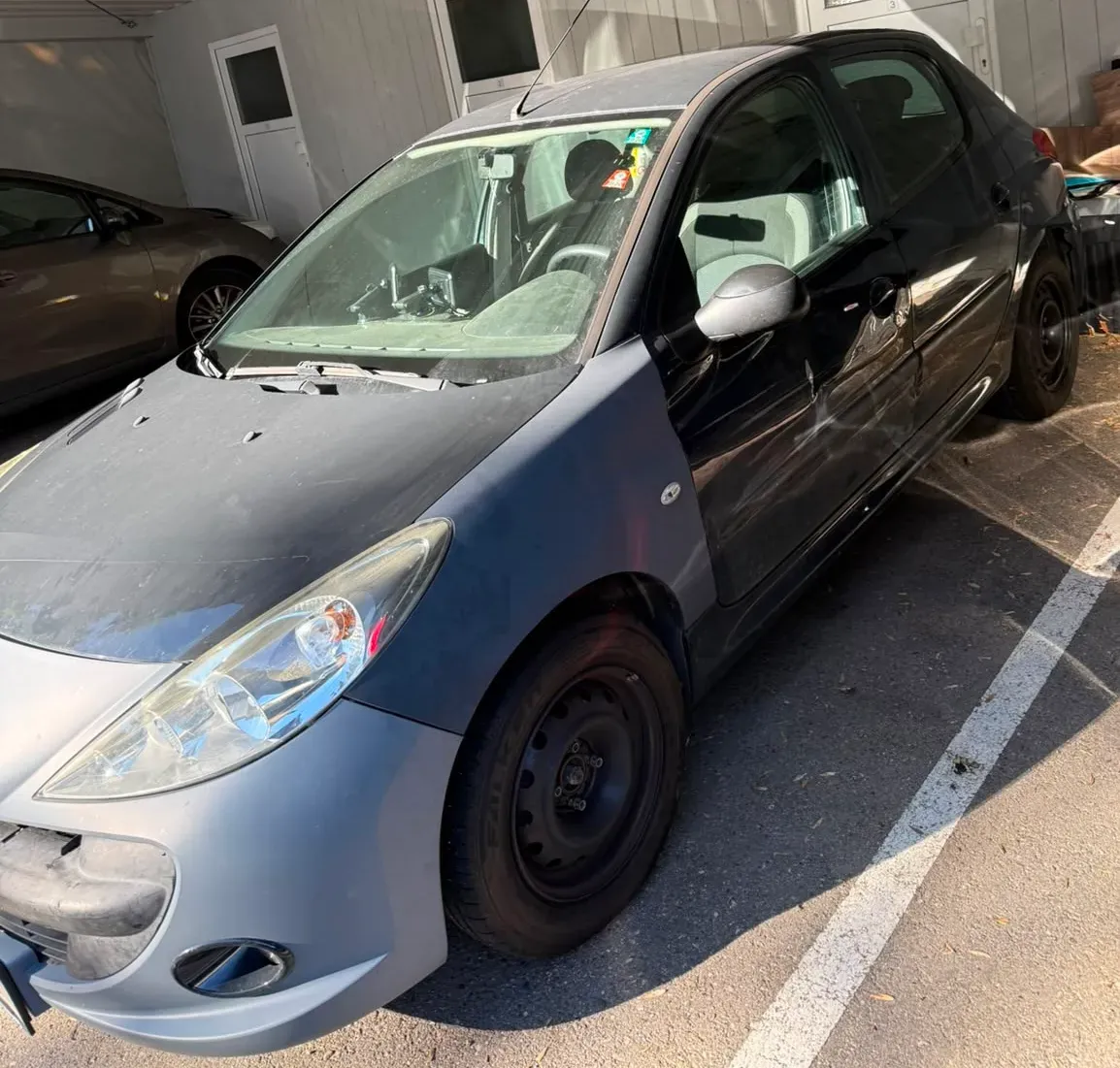 Peugeot 206 2012 photo 2
