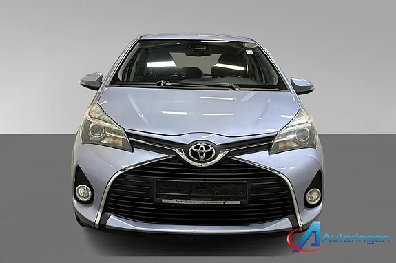 Toyota Yaris 2016 photo 2