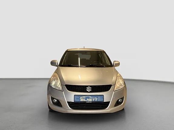Suzuki Swift 2013 photo 2