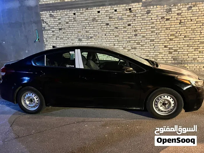 Kia Forte 2018 photo 2
