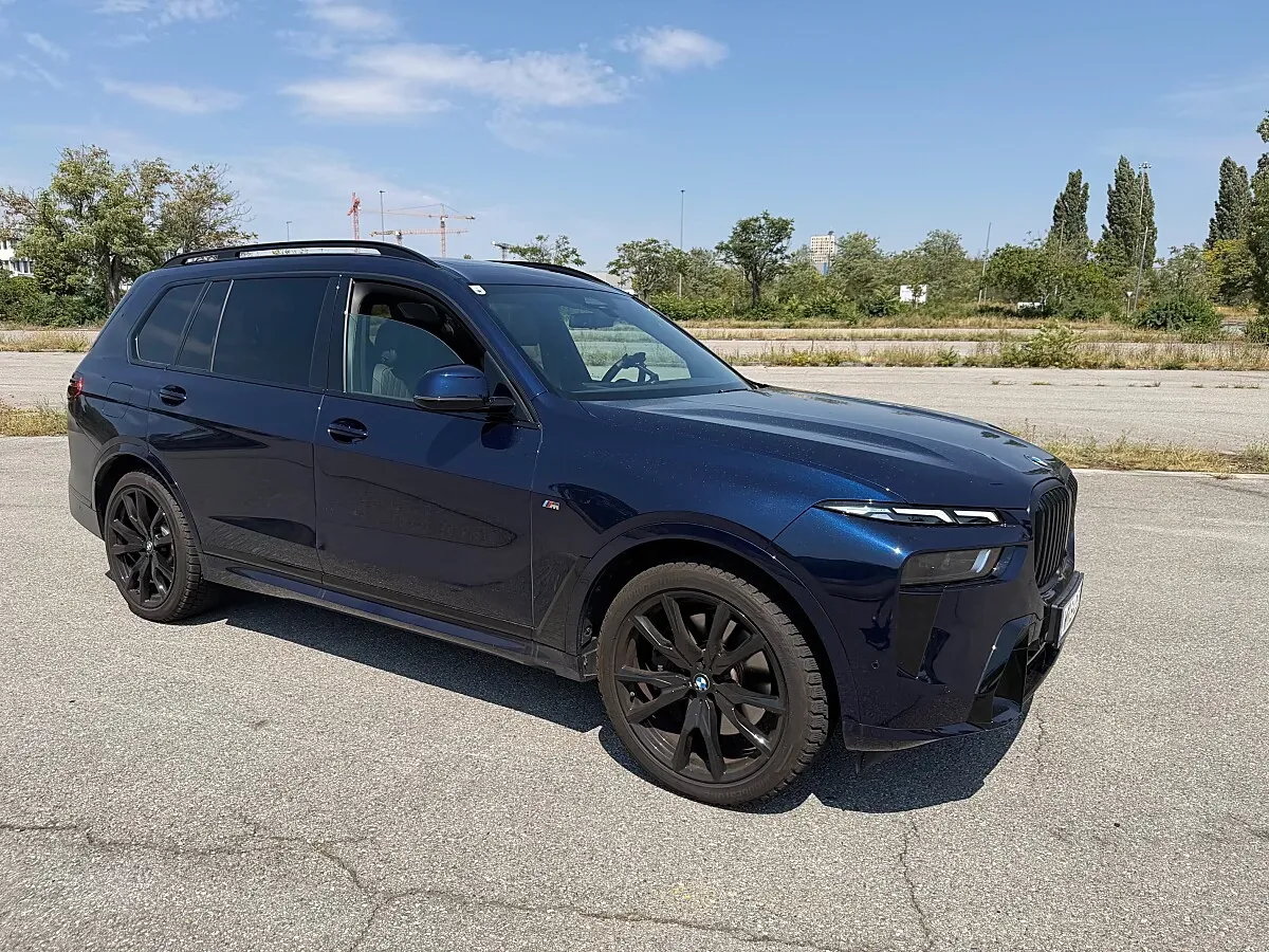 BMW X7 2024 photo 2