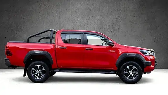 Toyota Hilux 2024 photo 3