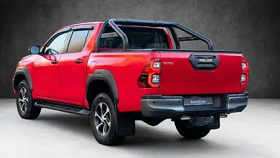 Toyota Hilux 2024 photo 2