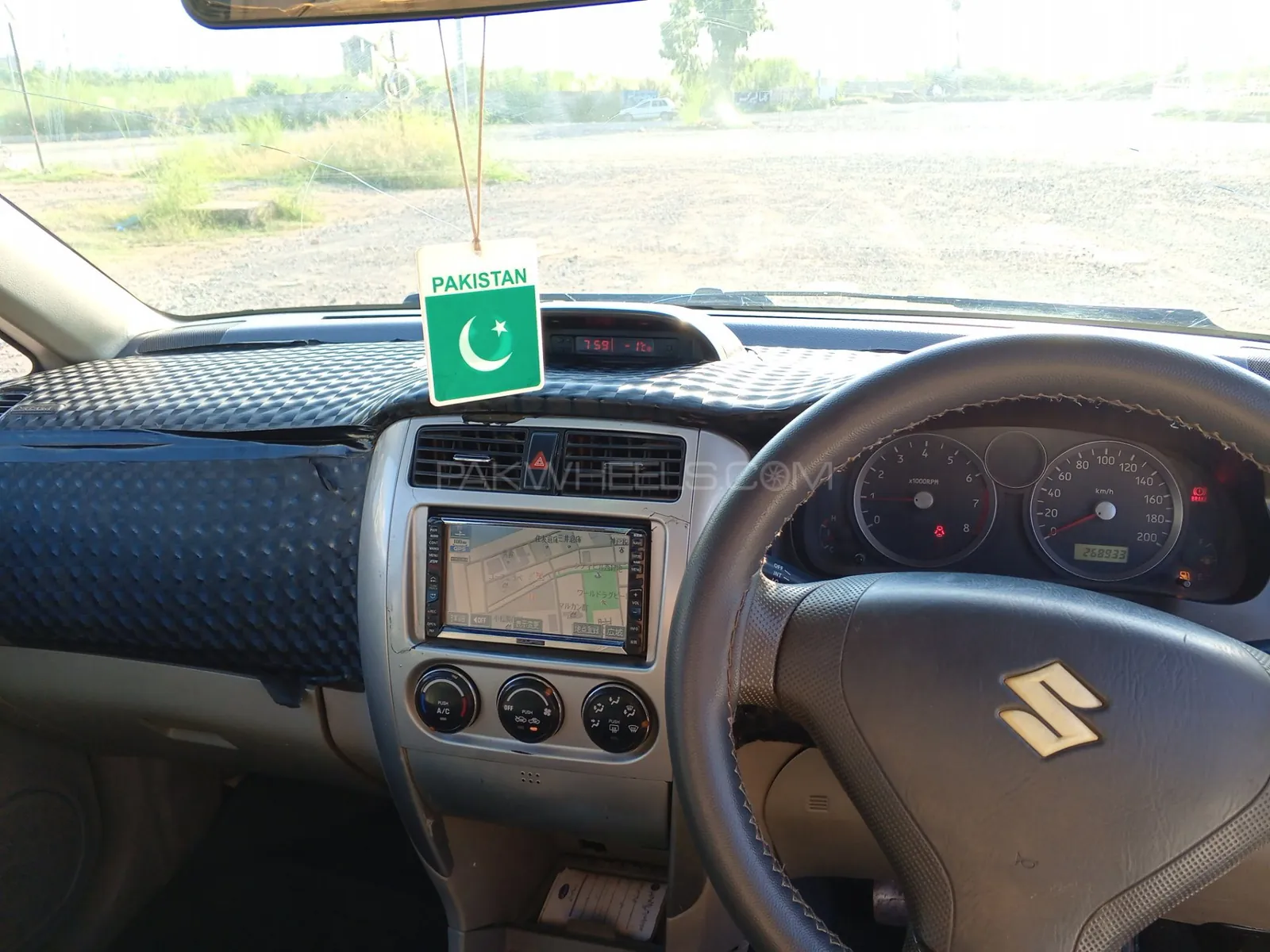 Suzuki Liana