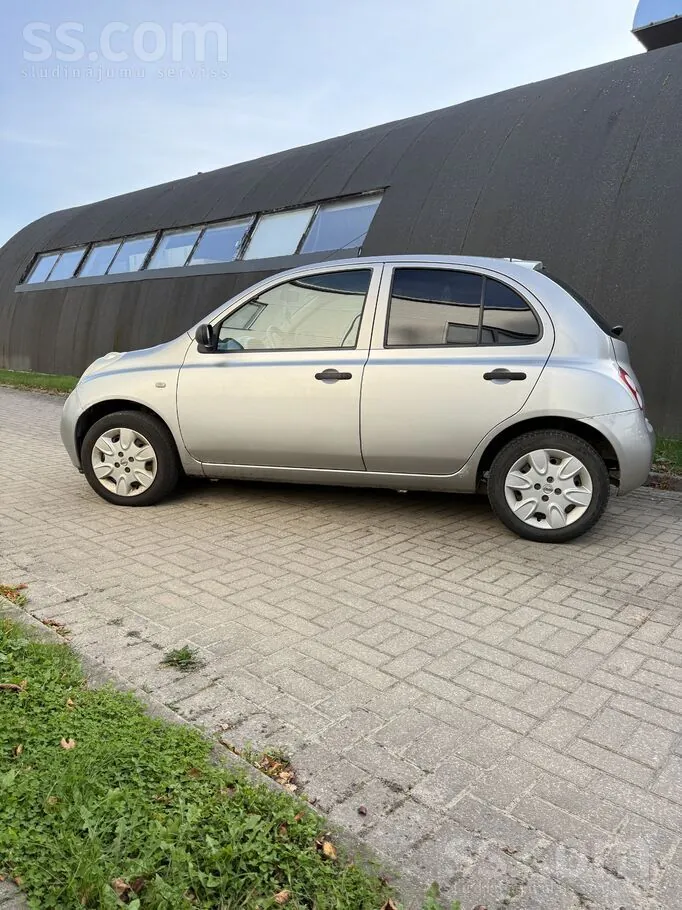 Nissan Micra 2003 photo 3