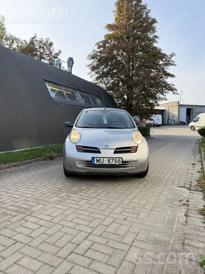 Nissan Micra 2003 photo 2
