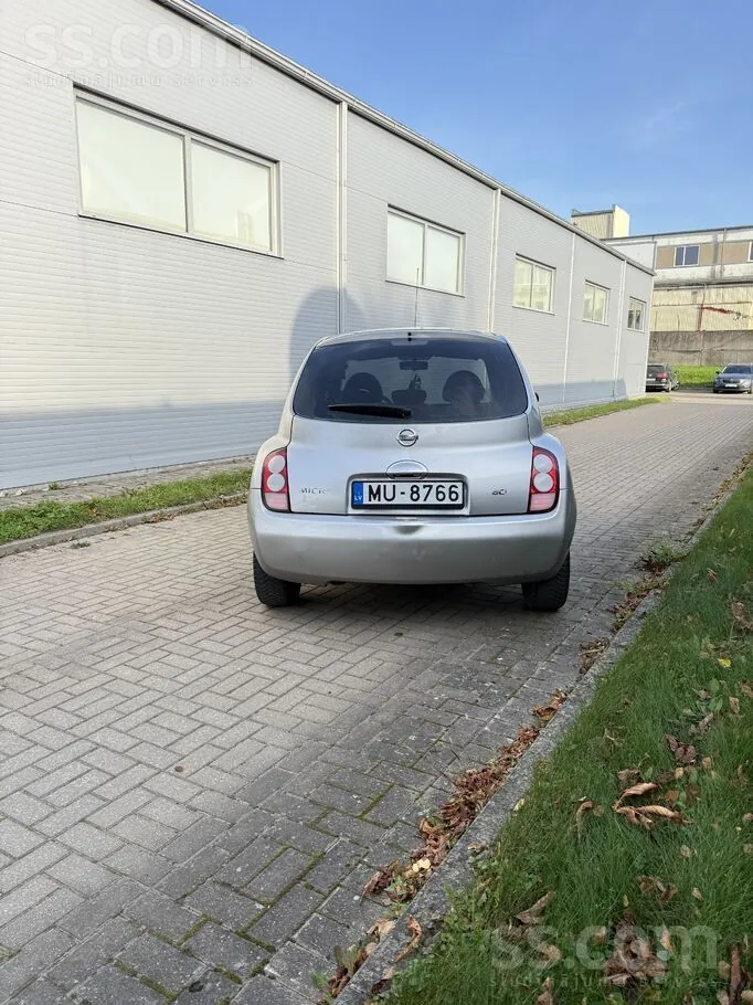 Nissan Micra 2003 photo 4