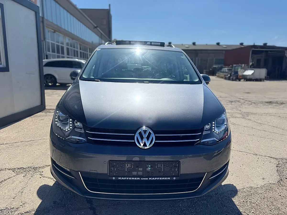 Volkswagen Sharan 2012 photo 2