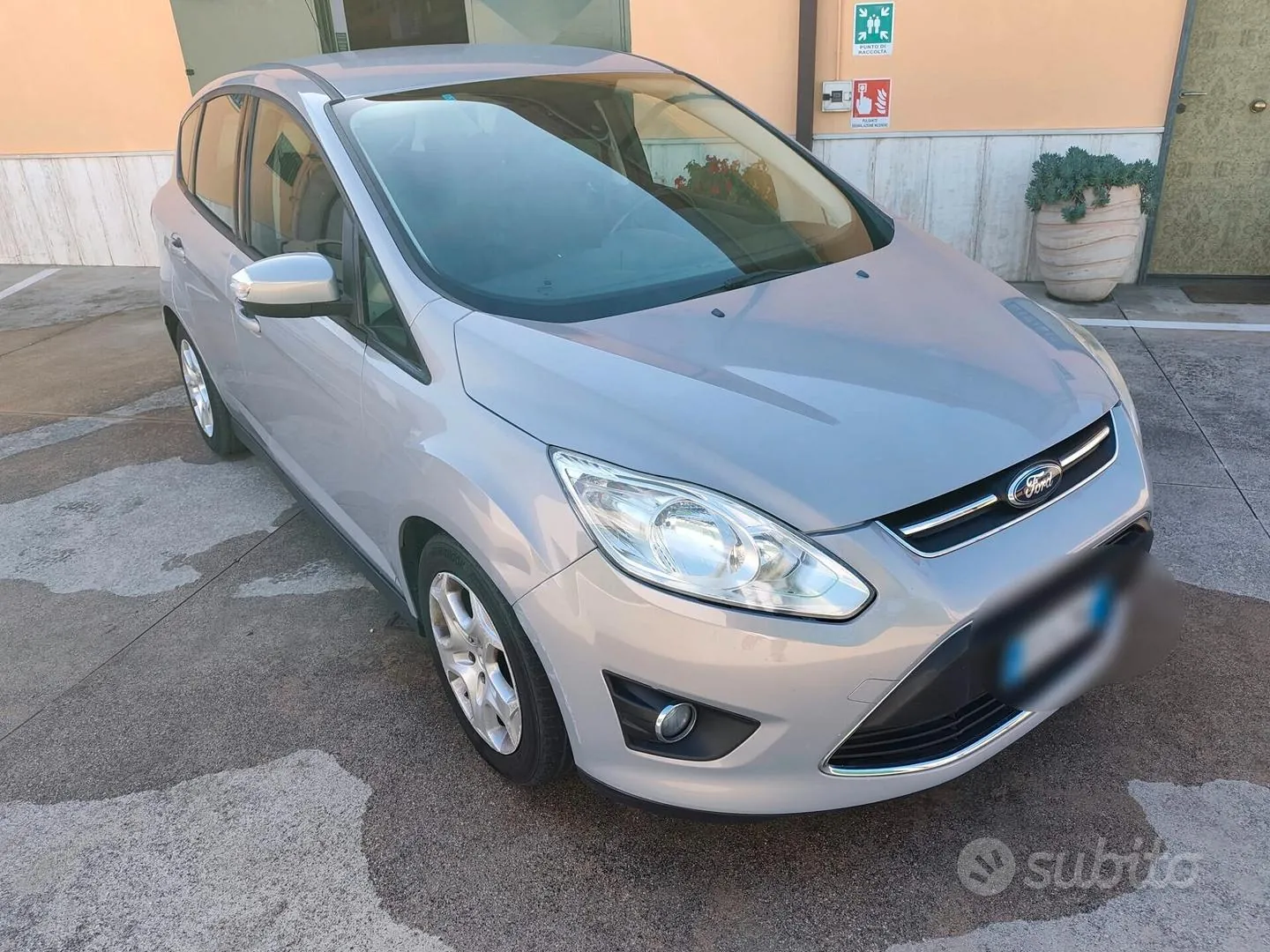 Ford C-Max 2013 photo 2