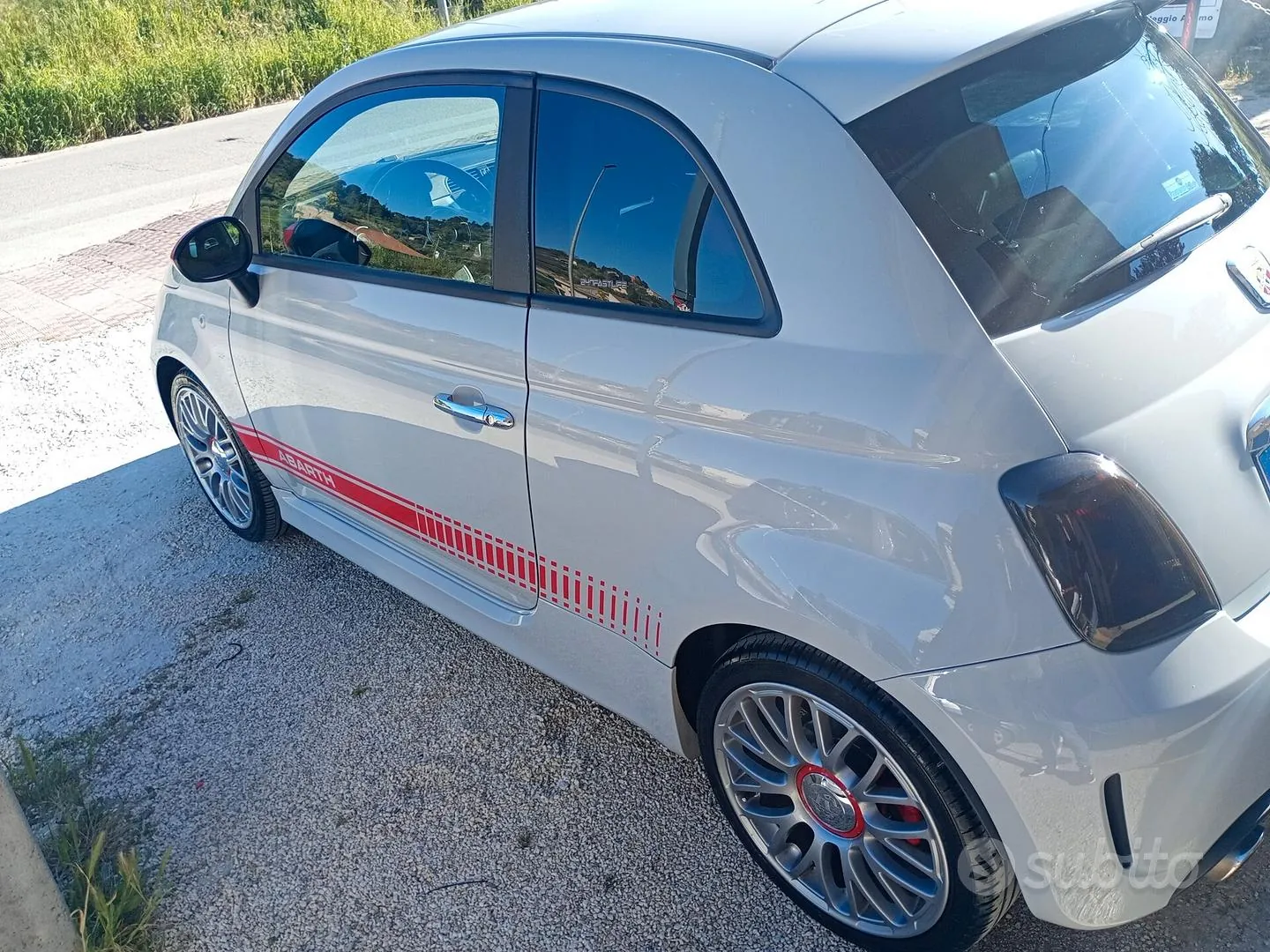 Abarth 500 2011 photo 2