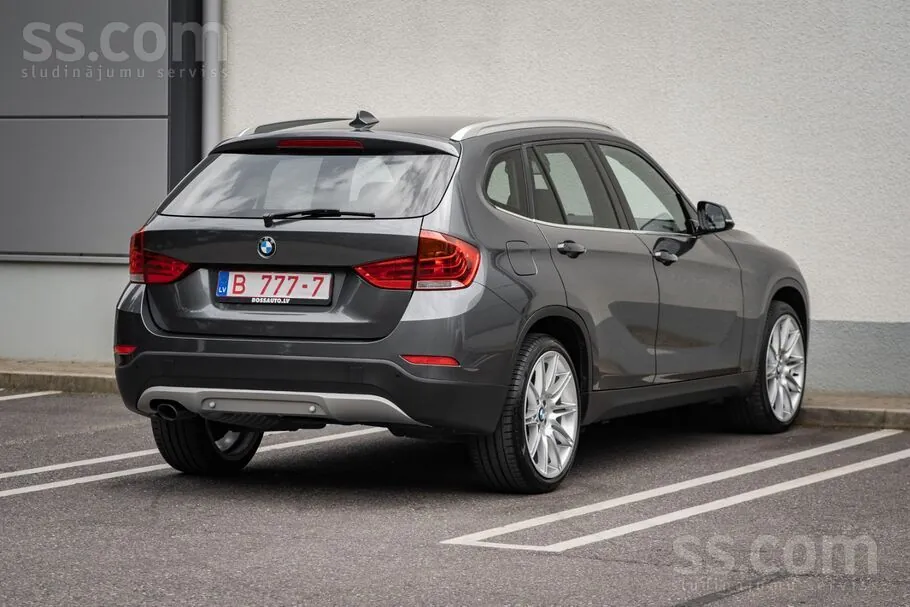 BMW X1 2015 photo 4