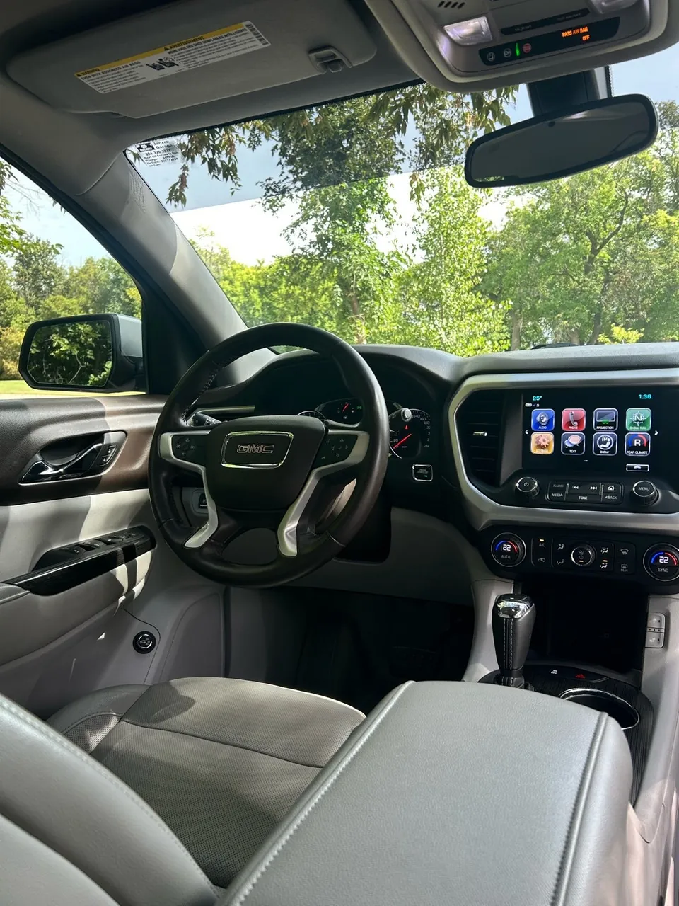 GMC Acadia 2018 photo 5
