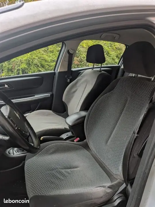 Citroen C4 2006 photo 3