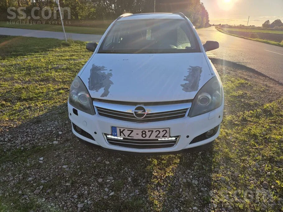 Opel Astra 2008 photo 2
