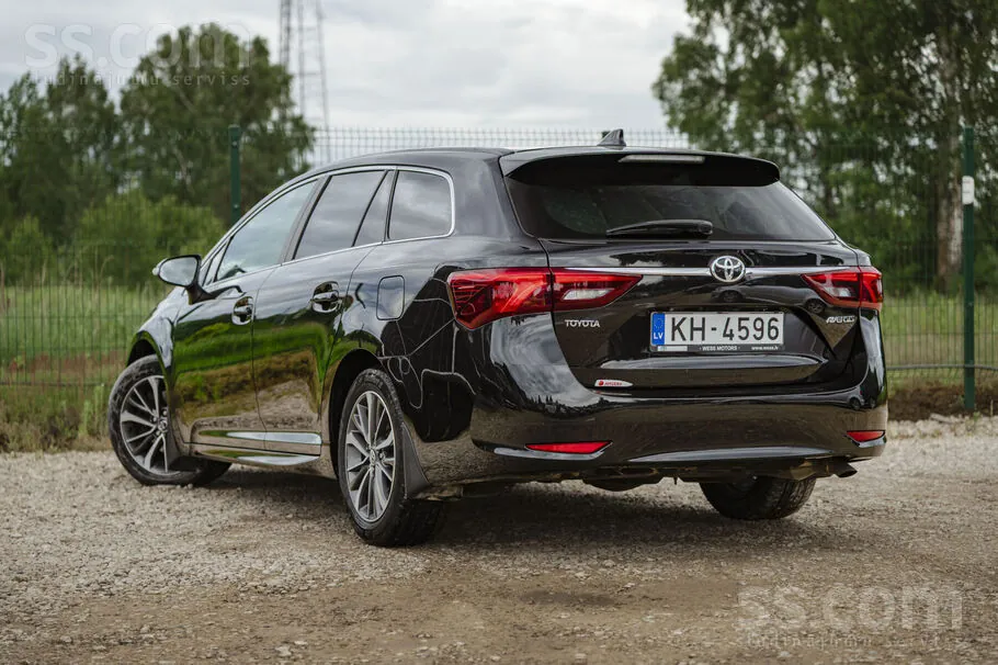 Toyota Avensis 2016 photo 4