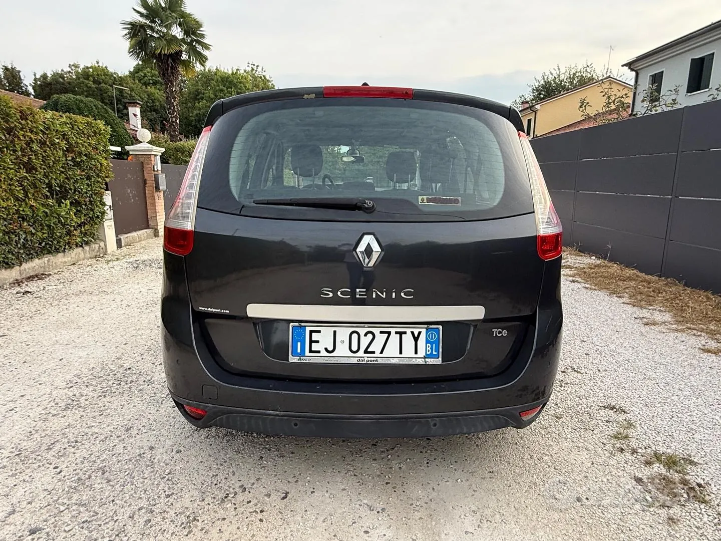 Renault Scenic 2011 photo 4