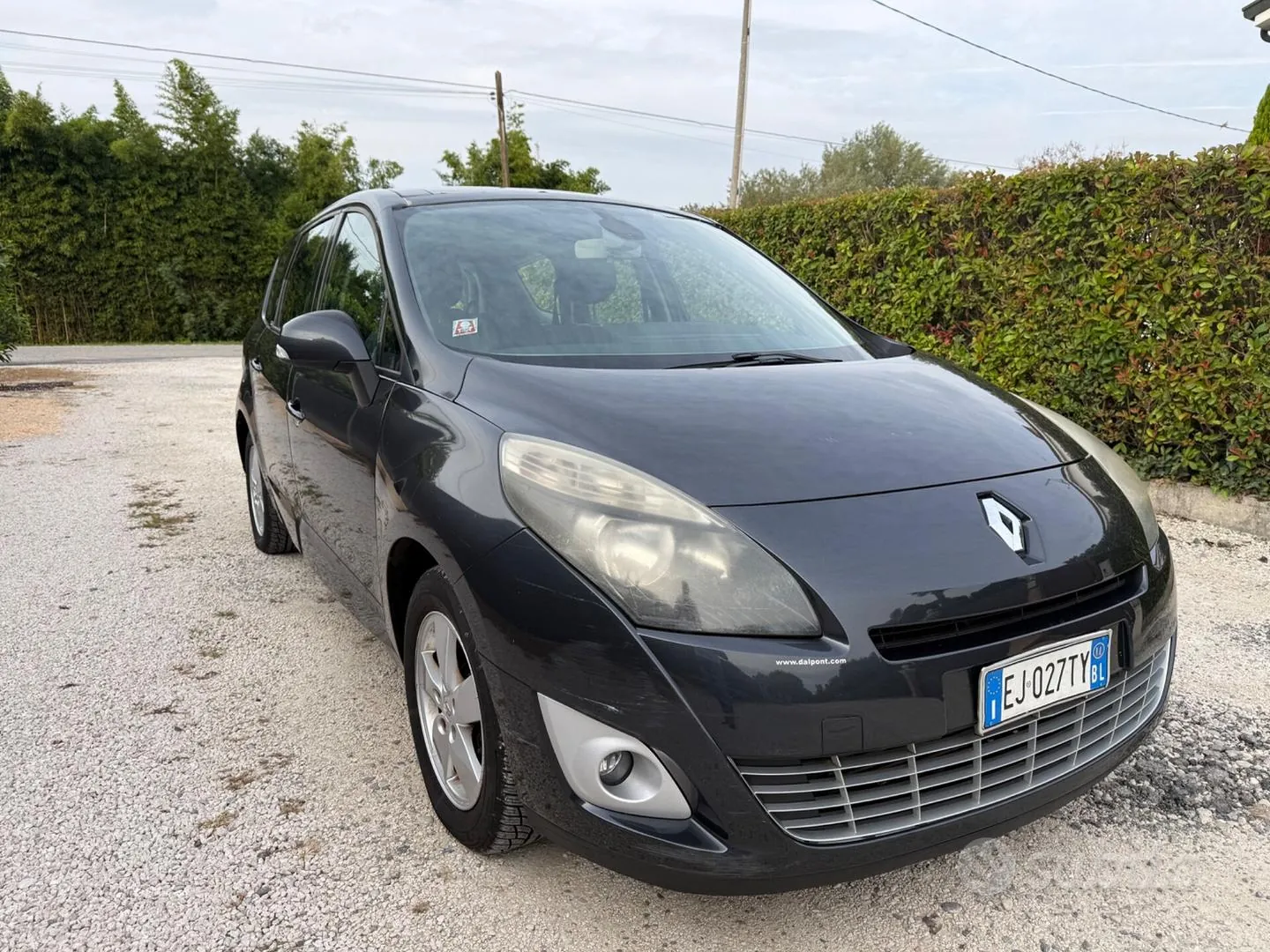 Renault Scenic 2011 photo 3