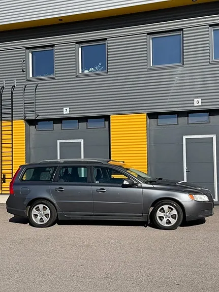 Volvo V70 2009 photo 3