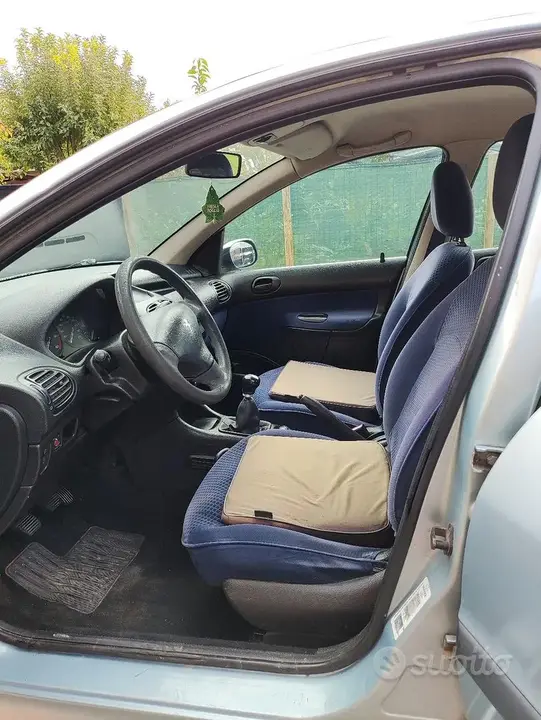 Peugeot 206 2003 photo 5