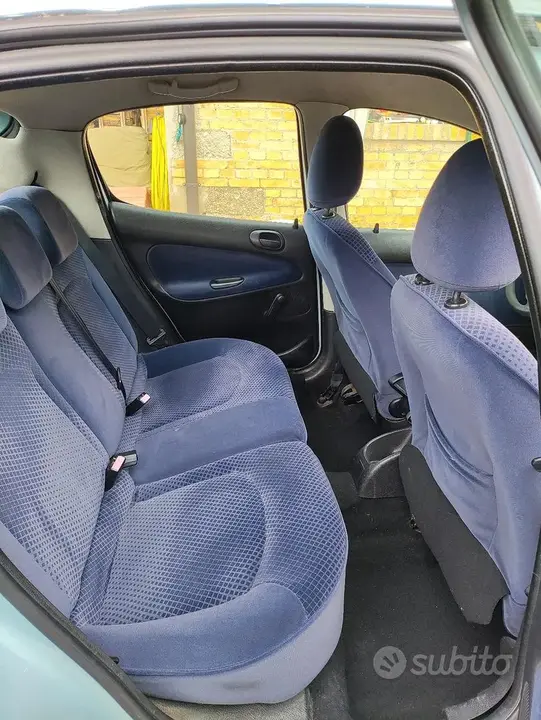 Peugeot 206 2003 photo 4