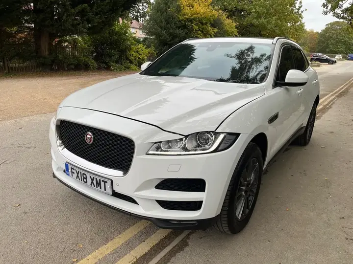Jaguar F-Pace 2018 photo 5