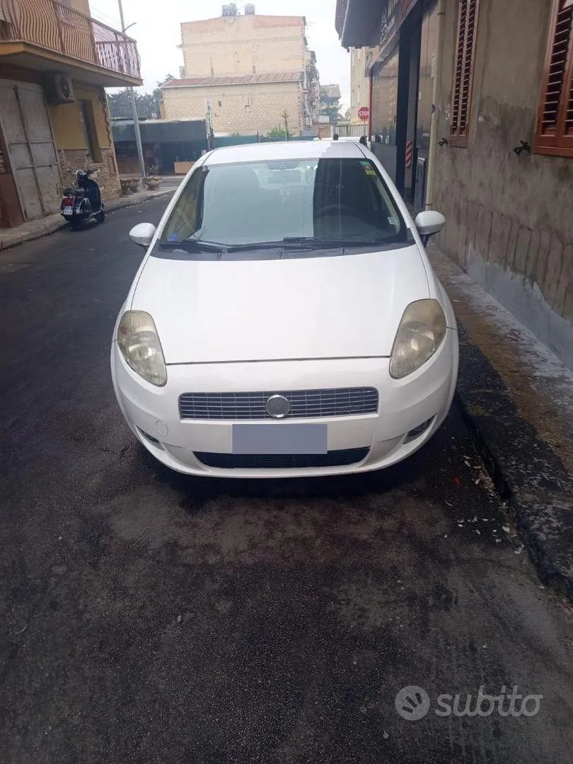 Fiat Grande Punto 2007 photo 3