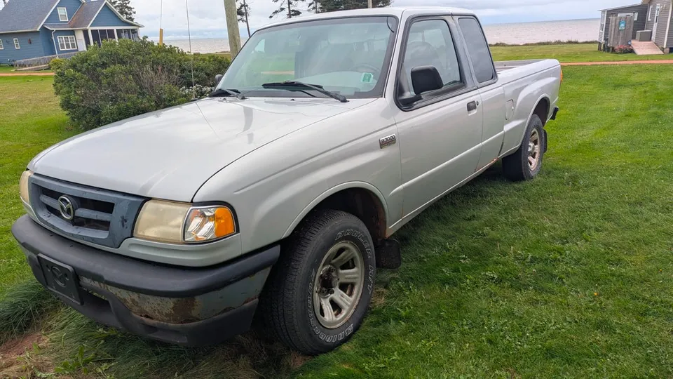 Mazda B3000