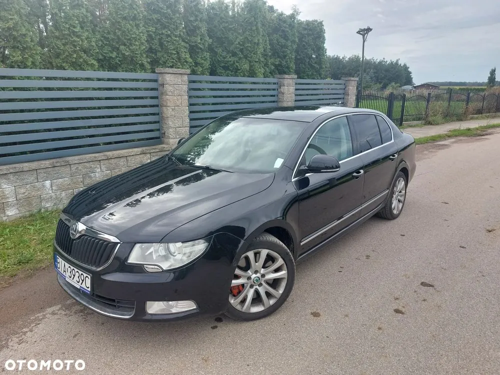 Skoda Superb 2009 photo 3