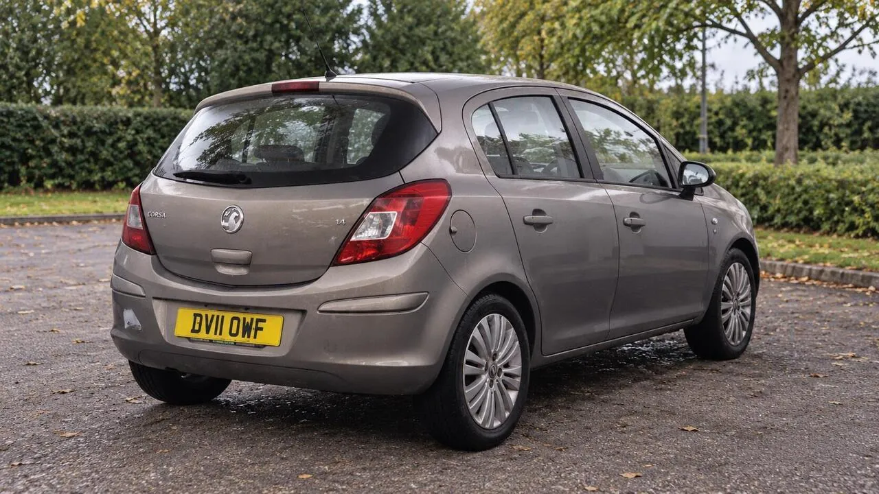 Vauxhall Corsa 2011 photo 3