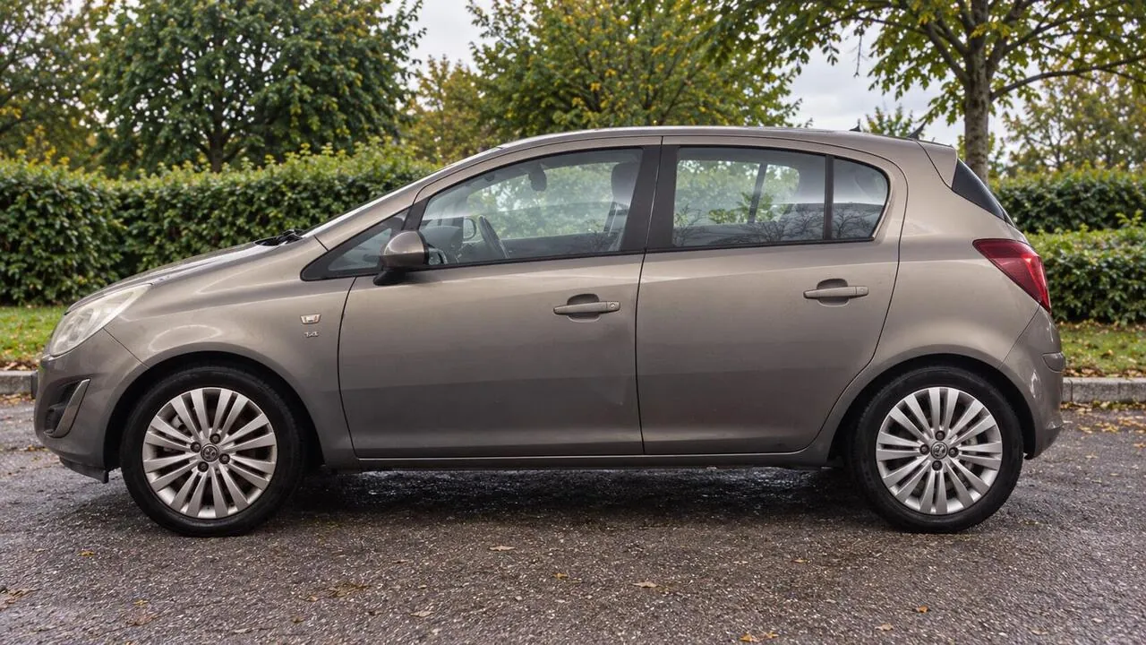 Vauxhall Corsa 2011 photo 5