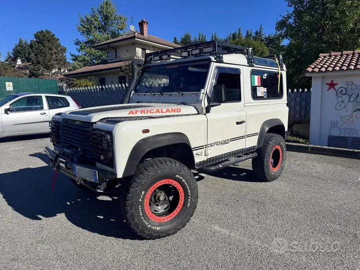 Land Rover Defender 2003 photo 3