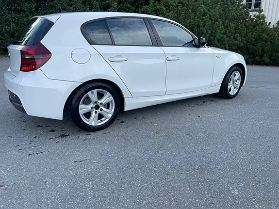 BMW 116D 2011 photo 5