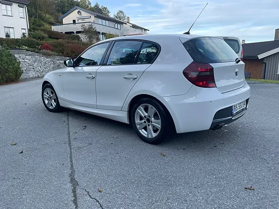 BMW 116D 2011 photo 3